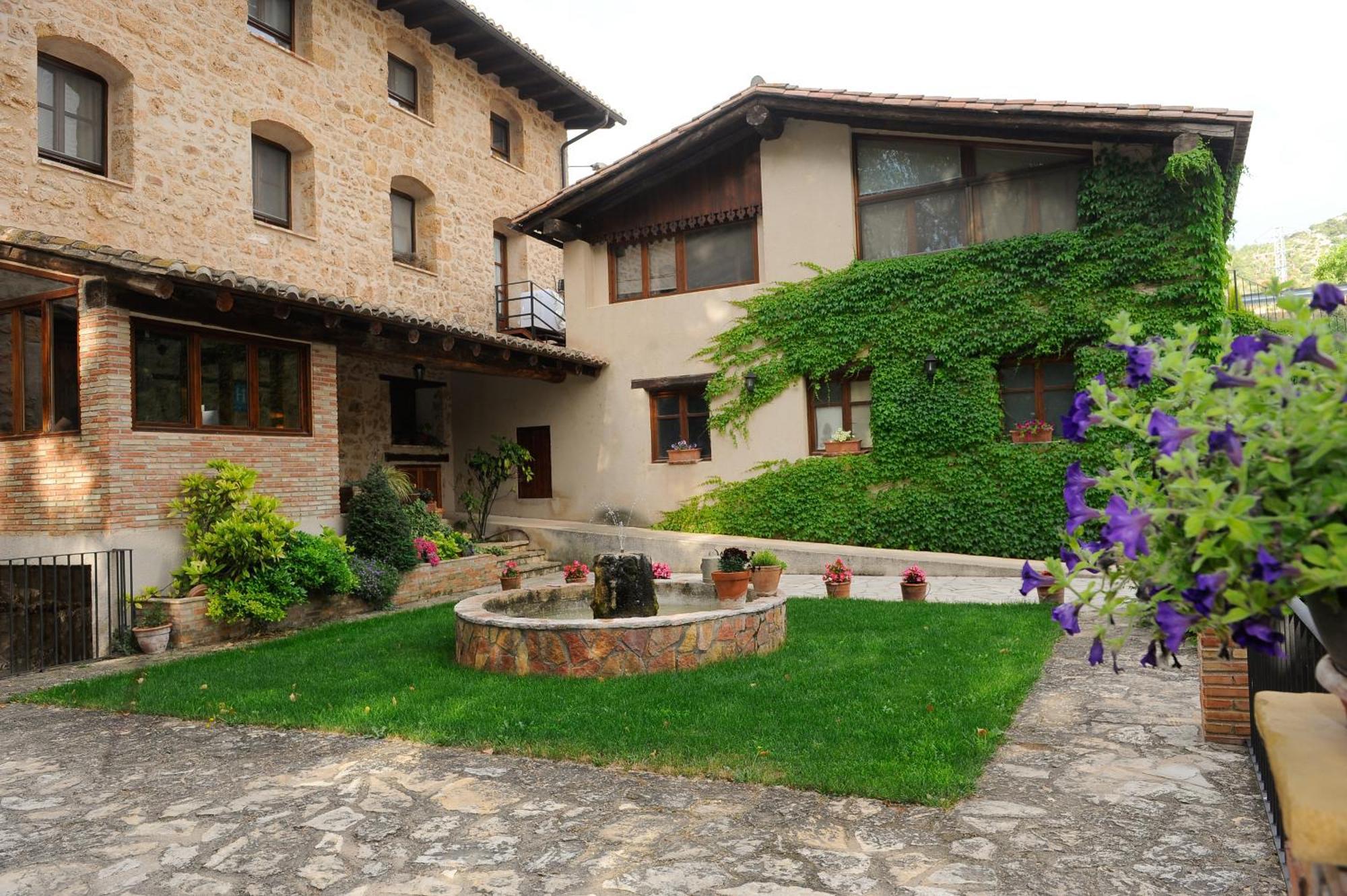 Font Del Pas Hotel Beceite Buitenkant foto