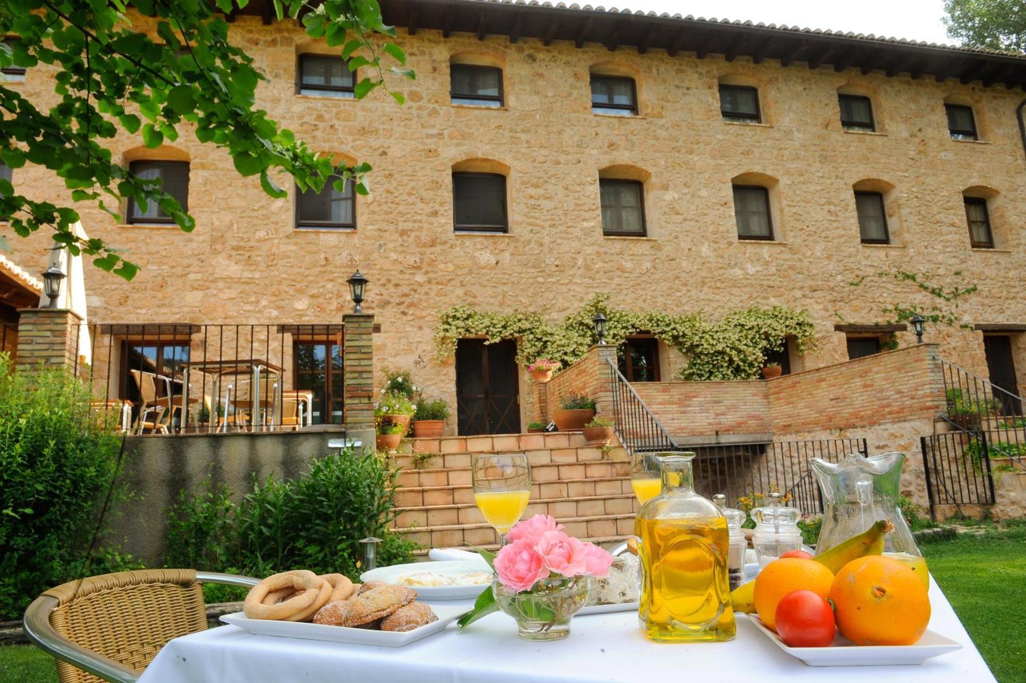 Font Del Pas Hotel Beceite Buitenkant foto